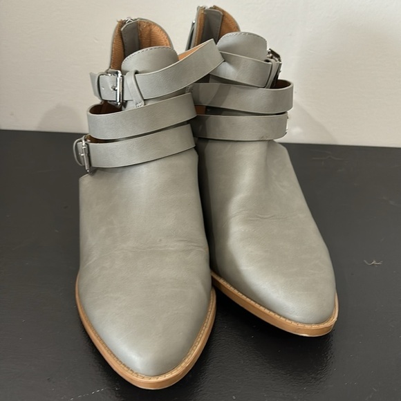 Dolce Vita heeled booties - Picture 4 of 5